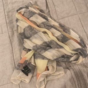 Gorgeous Ann Taylor scarf
